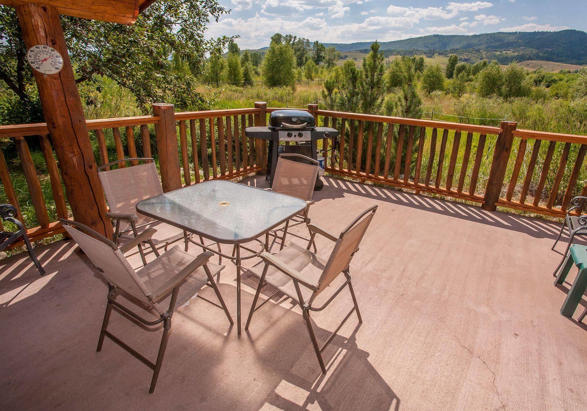Steamboat Mountain Lodge สตีมโบทสปริงส์ ภายนอก รูปภาพ