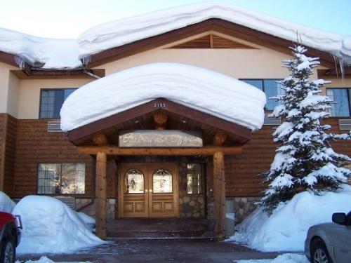 Steamboat Mountain Lodge สตีมโบทสปริงส์ ภายนอก รูปภาพ